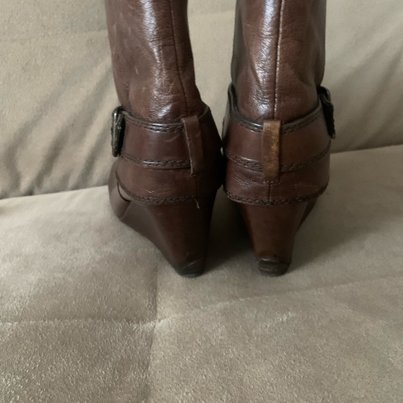Kenneth Cole Ankle boots, size 7 - Picture 2 of 6